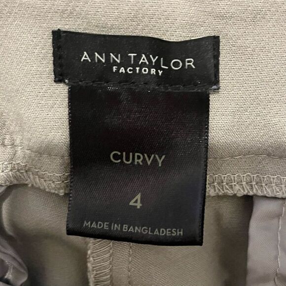 Ann Taylor Factory Ankle Cropped Cuffed Pants, Size: Curvy 4 - Picture 6 of 8